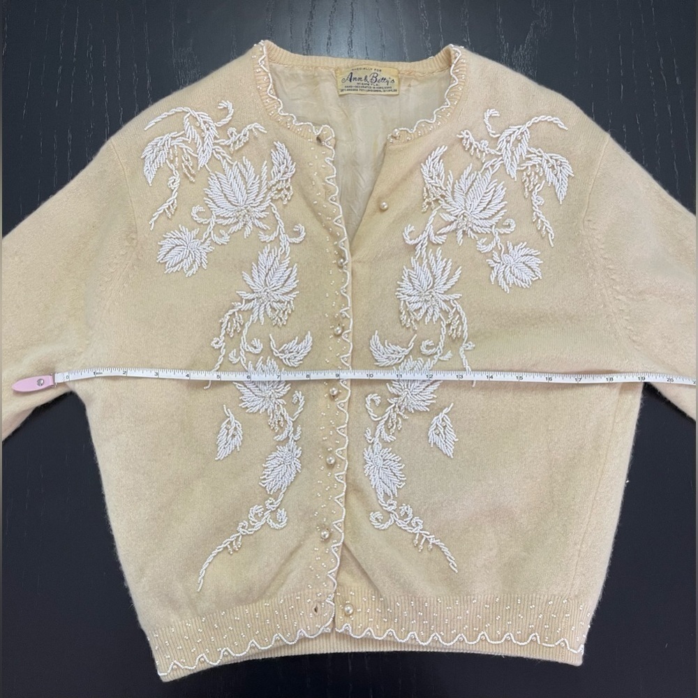 Vintage Ann & Betty’s of Miami Wool Cardigan - Picture 6 of 8